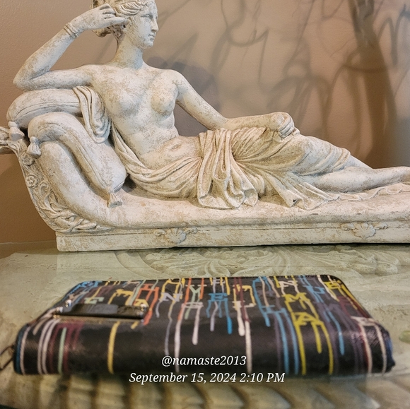 L.A.M.B. Gwen Stefani Logo Paint Spill Graffiti Wallet Leather PVC Designer #45 - Picture 5 of 12